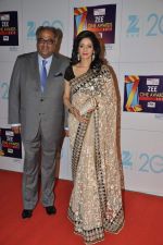 Sridevi, Boney Kapoor at Zee Awards red carpet in Mumbai on 6th Jan 2013 (143).JPG